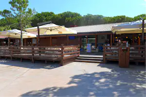 Orbetello Camping Village - Restaurant auf dem Campingplatz mit Außenterrasse