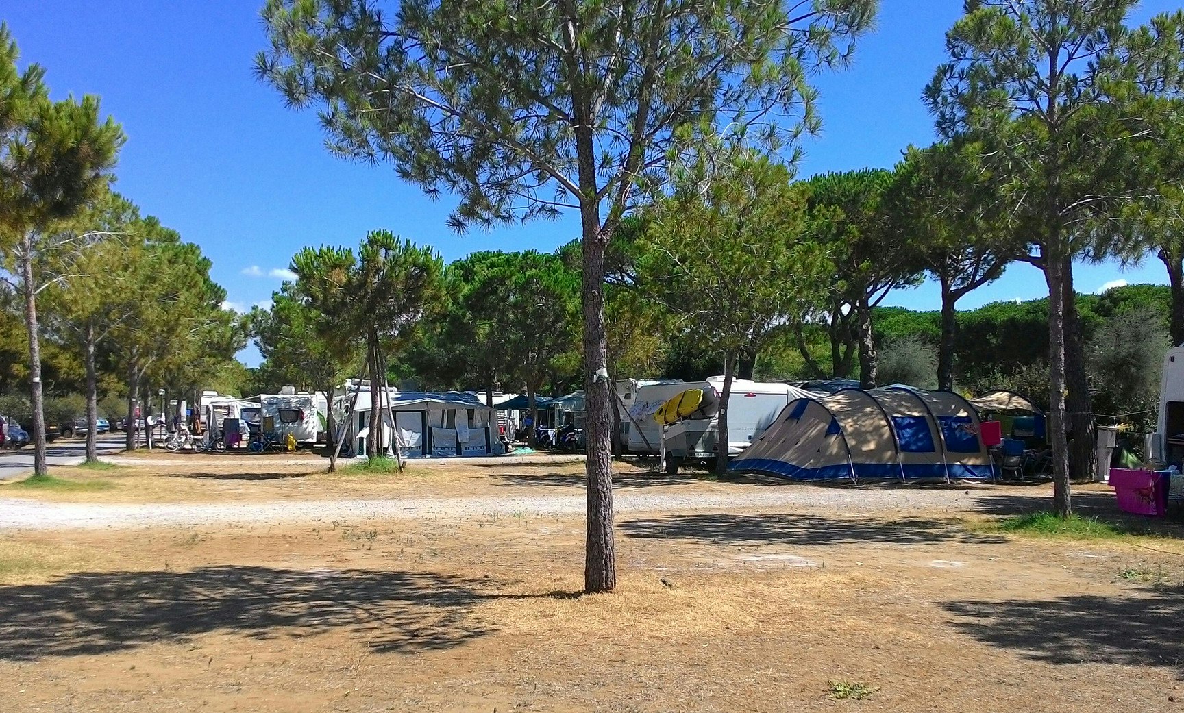 Orbetello Camping Village - Wohnmobil- und  Wohnwagenstellplätze auf dem Campingplatz
