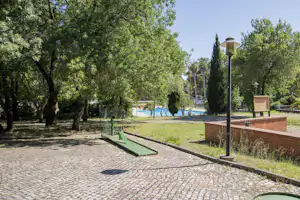 Lisboa Camping & Bungalows - Minigolf auf dem Campingplatz