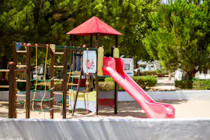 Camping ORBITUR Valverde - Kinderspielplatz auf dem Campingplatz