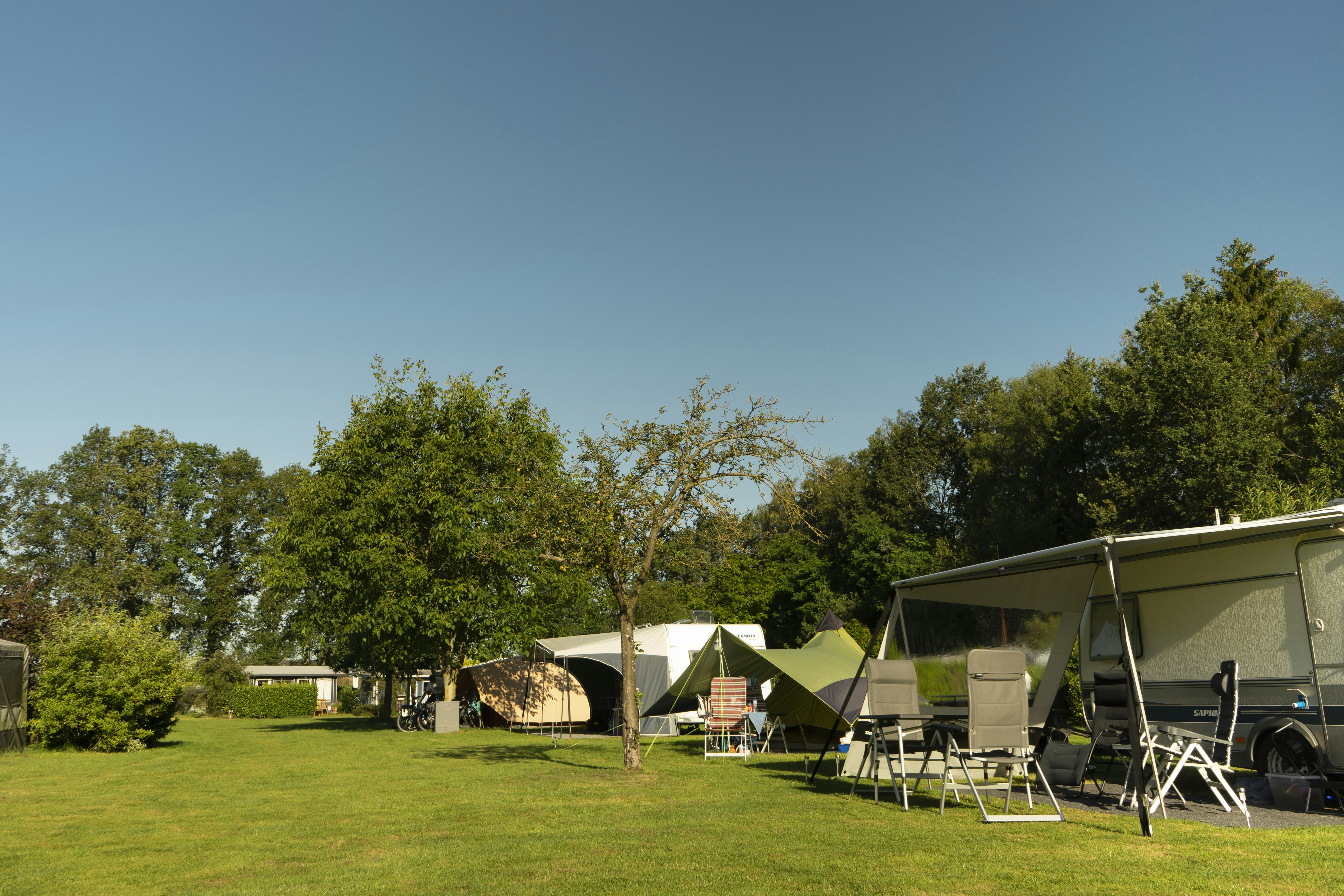 Ostana Naturistenvereniging - Standplätze auf dem Campingplatz