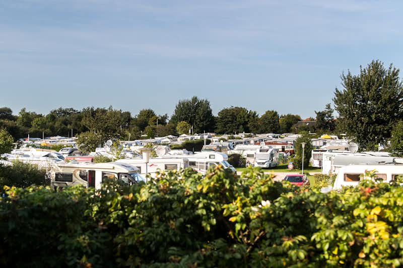 Ostseecamp Glücksburg-Holnis - Übersicht auf das gesamte Campingplatz Gelände 