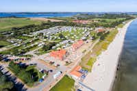 Ostseecamp Glücksburg-Holnis - Campingplatz aus der Vogelperspektive mit Blick auf den Ostsee
