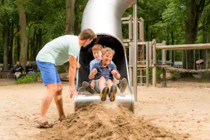 Ostseecamp Rostocker Heide - Kinderspielplatz mit Rutsche auf dem Campingplatz