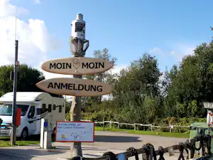 Ostseestrand Ferienpark Scharbeutz - Wegweiser.jpg