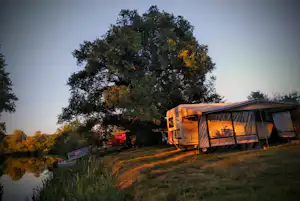 OUTTOUR - Campingplatz an der Unstrut - Sonnenuntergang über dem Campingplatz