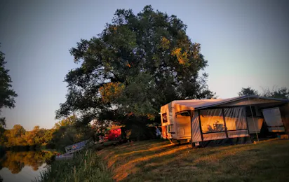 OUTTOUR - Campingplatz an der Unstrut