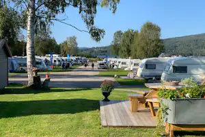 Överhörnäs Camping - Blick auf die Stellplätze auf dem Campingplatz