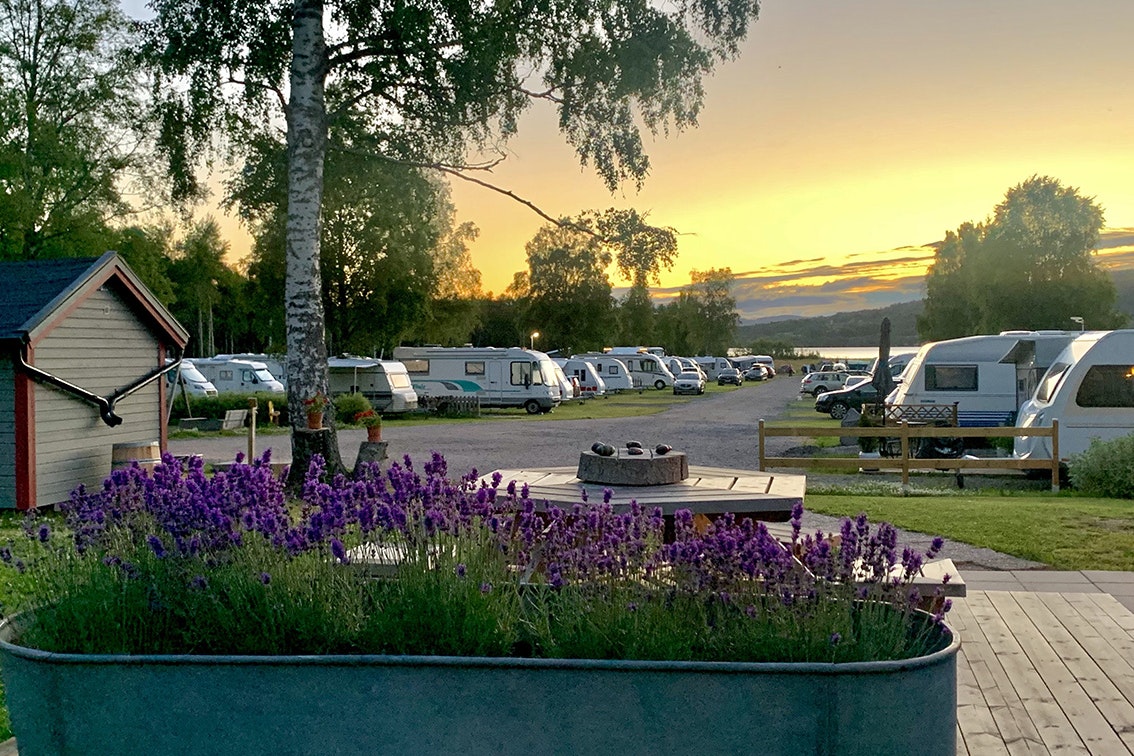 Överhörnäs Camping - Sonnenuntergang über dem Campingplatz