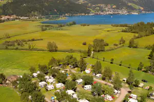Panorama Camp Zell am See - Luftaufnahme vom Campingplatz in der Nähe vom See