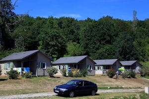 Parc Résidentiel de Loisirs Les Hameaux du Perrier