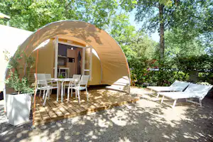 Parco delle Piscine - Mobilheim mit Terrasse auf dem Campingplatz