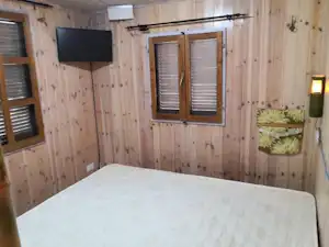 299579956.jpg