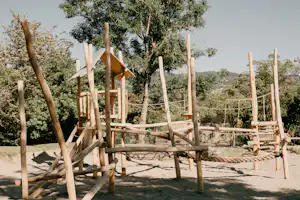 Park-Camping Lindau am See - Kinderspielplatz mit Klettergerüst auf dem Campingplatz