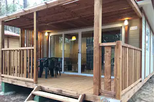 Parque de Campismo São Miguel - Mobilheim vom Campingplatz mit Veranda