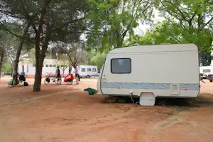 Parque Municipal de Campismo de Beja - Wohnmobil auf dem Stellplatz vom Campingplatz