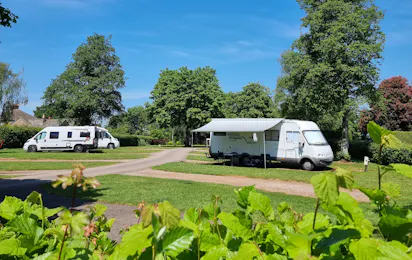 Piccadilly Caravan Park