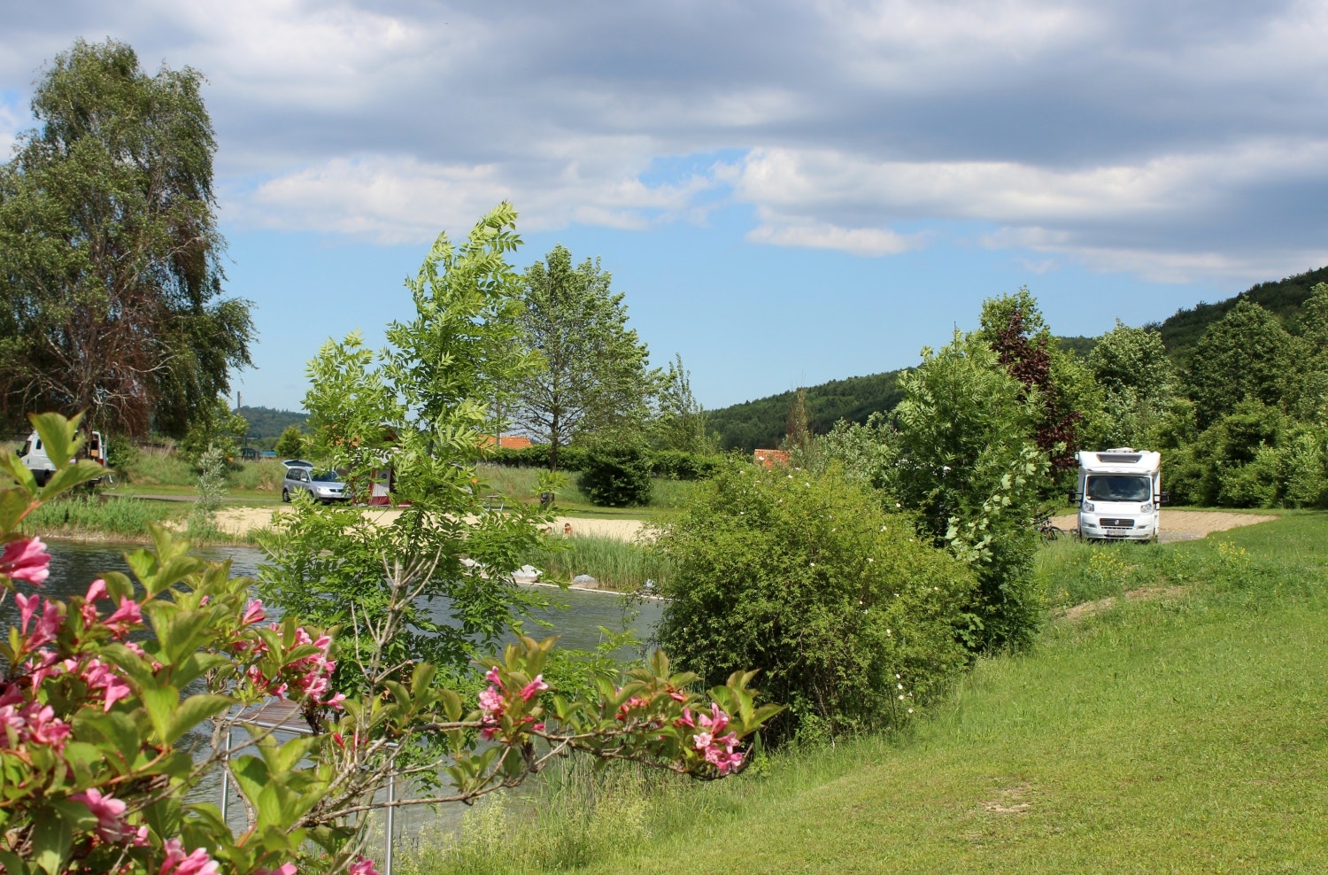 Pielachtal Camping - Stellplätze am Ufer des Sees