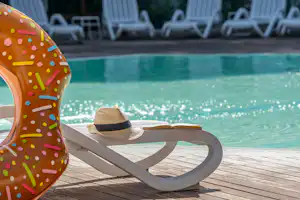 Piomboni Camping Village - Liege am Pool