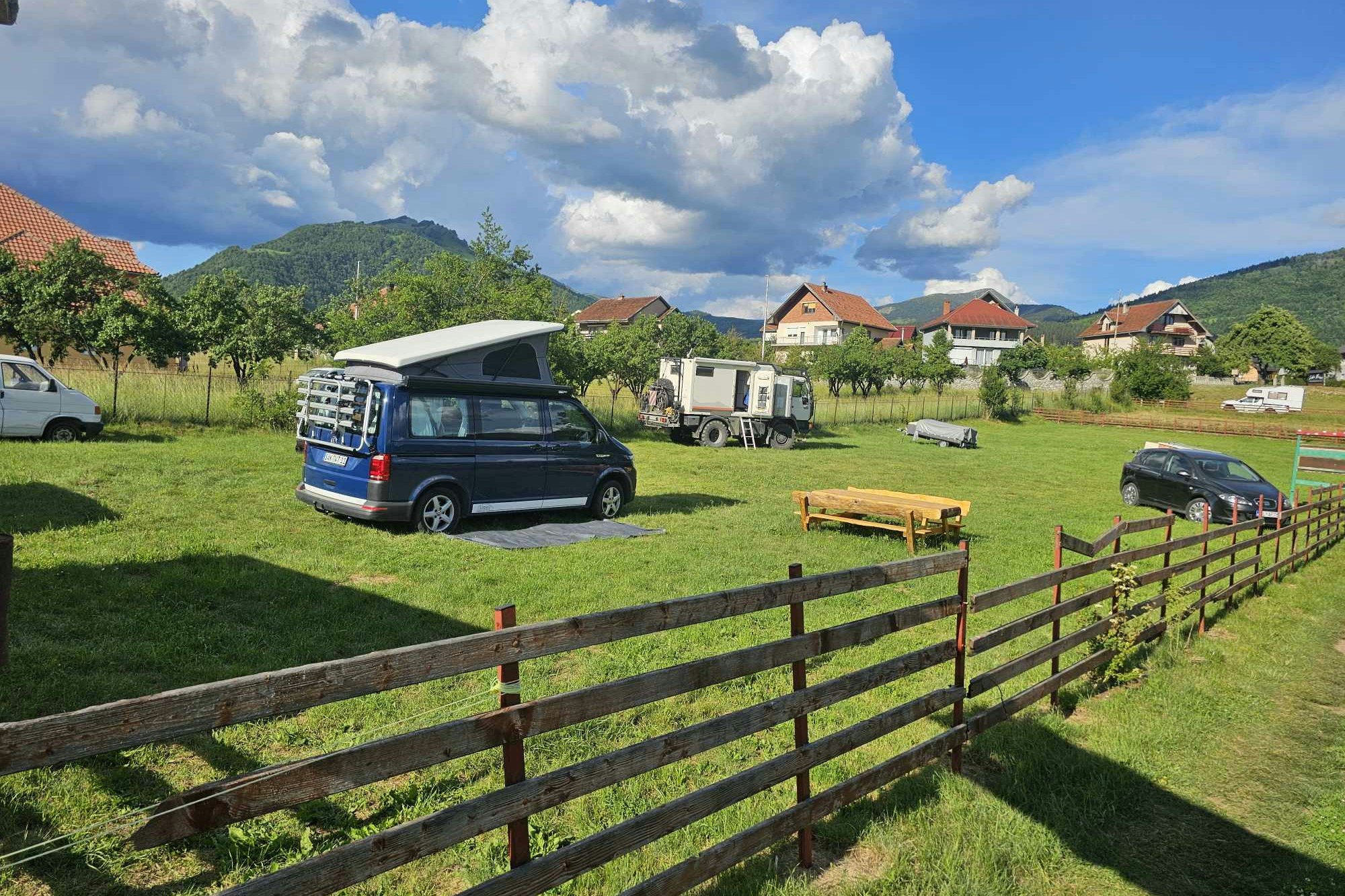 Plav Lake Camping - Standplätze auf dem Campingplatz