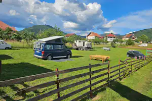 Plav Lake Camping - Standplätze auf dem Campingplatz