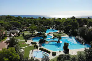 Playa Montroig Camping Resort - Campingplatz aus der Vogelperspektive
