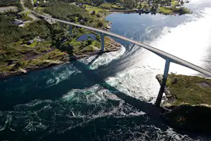 PlusCamp Saltstraumen - Blick auf die Brücke über den Saltstraumen