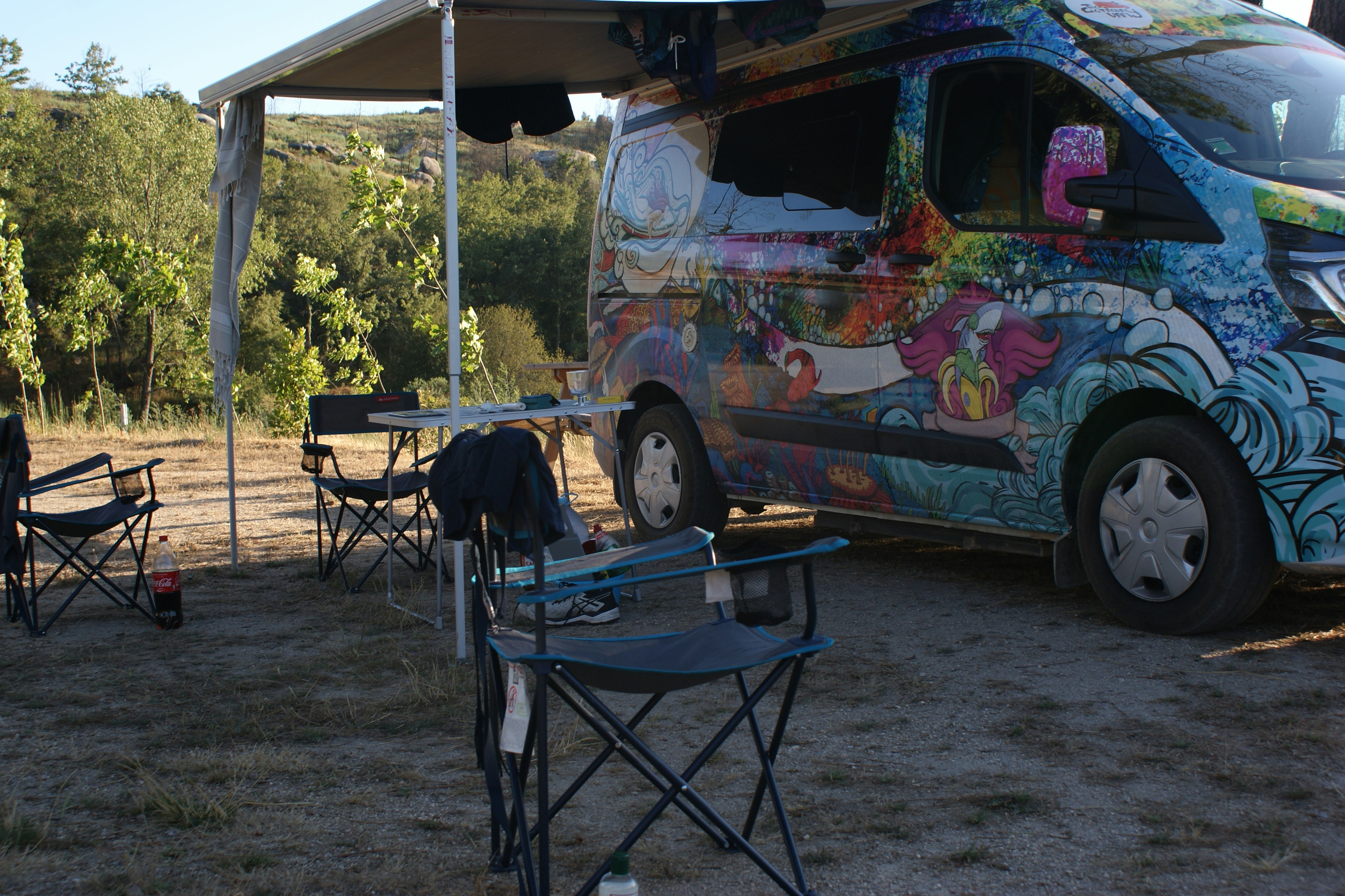 Quinta do Retiro  Camping Quinta do Retiro - Camper mit Markise