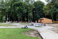 RCN Camping De Jagerstee - Kinder spielen Spielplatz