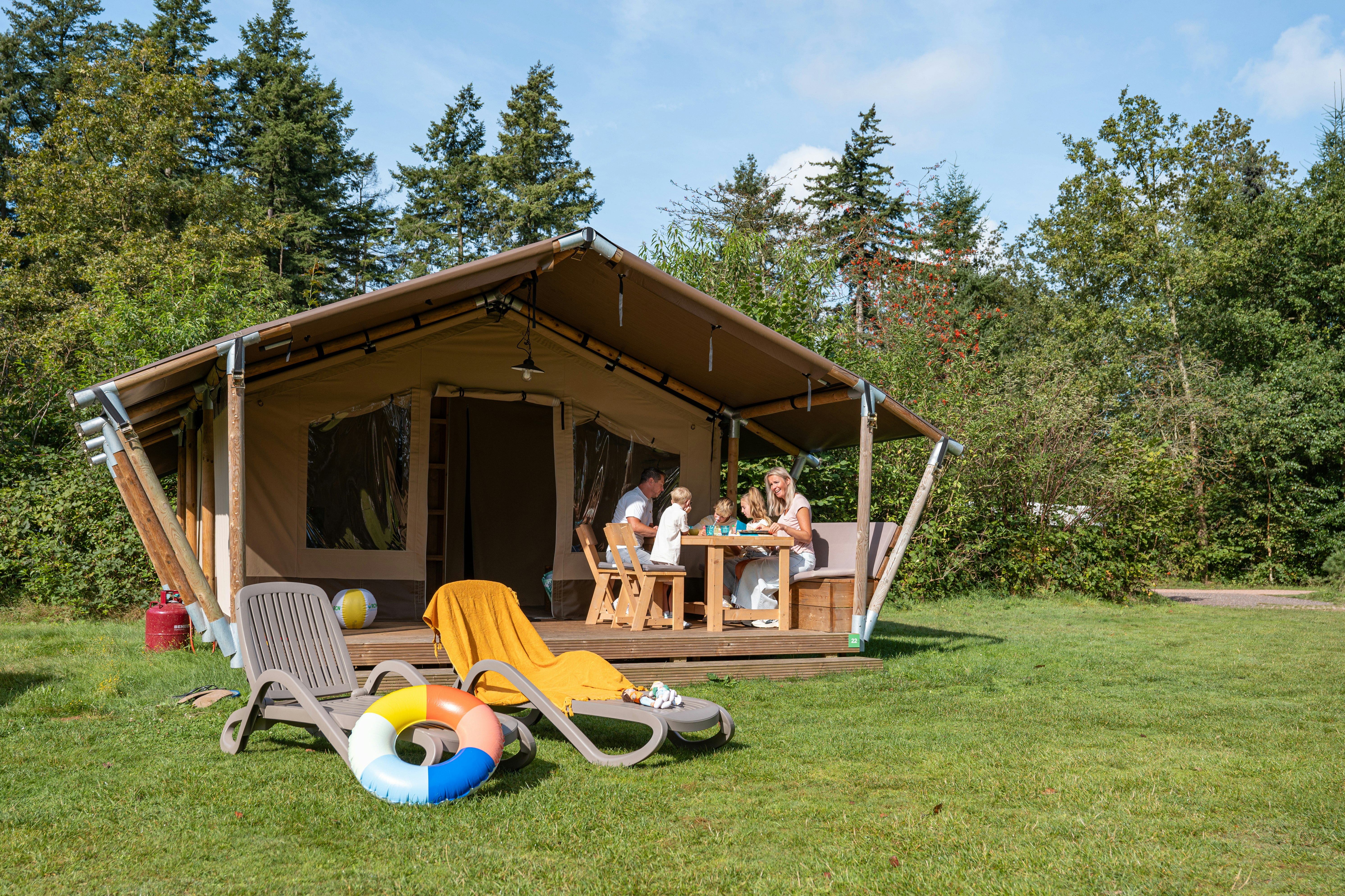 RCN Camping De Roggeberg - Glamping-Zelte auf dem Campingplatz