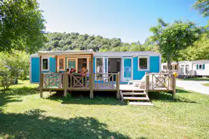 RCN-Camping La Bastide en Ardèche - Mobilheim mit Terrasse auf dem Campingplatz
