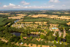 RCN Camping La Ferme du Latois - Luftaufnahme des Campingplatzes