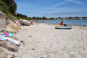 Rødvig Camping - Camper am Strand Strand in der Nähe vom Campingplatz