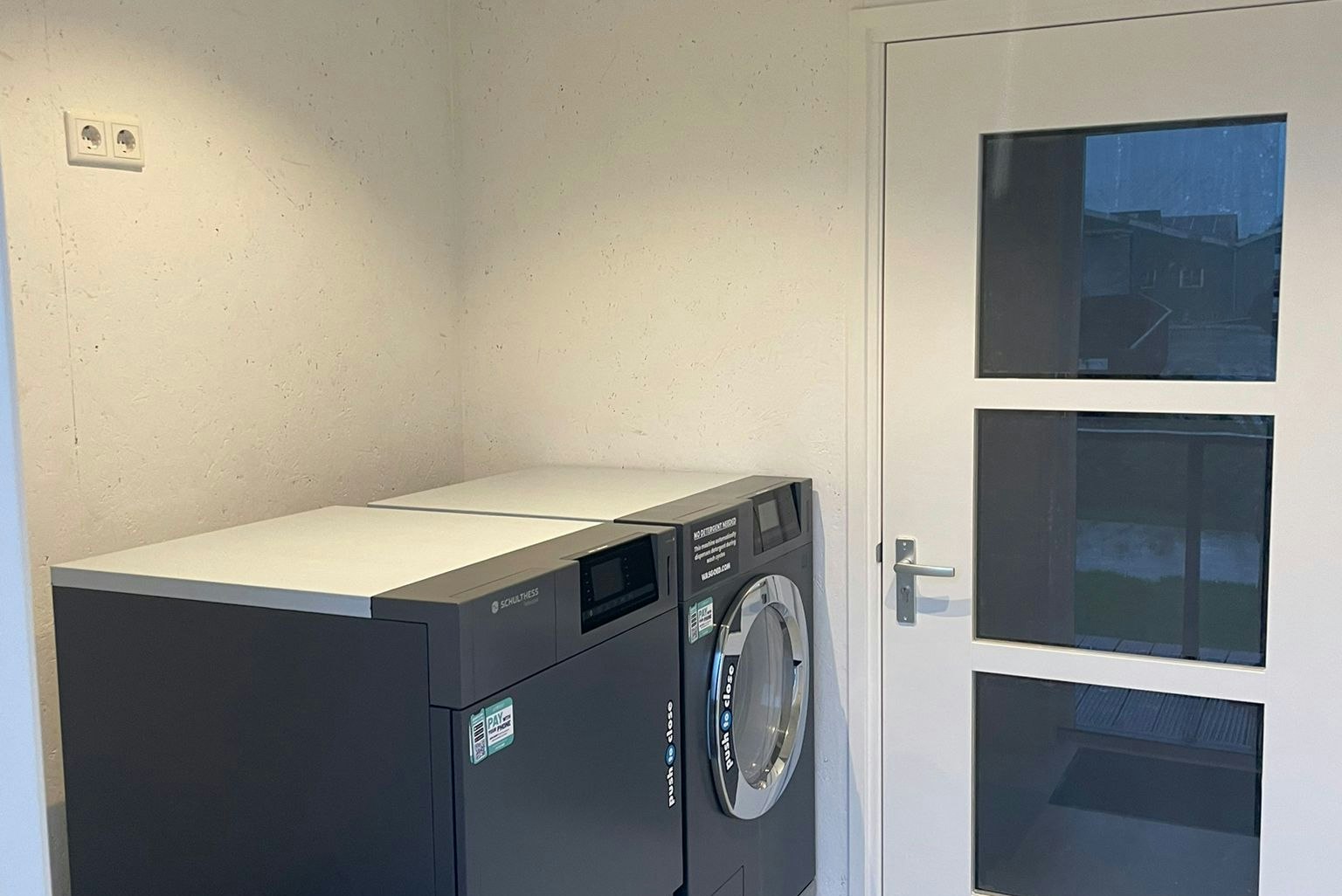 Recreatie in de Tuin - Wäscheraum auf dem Campingplatz