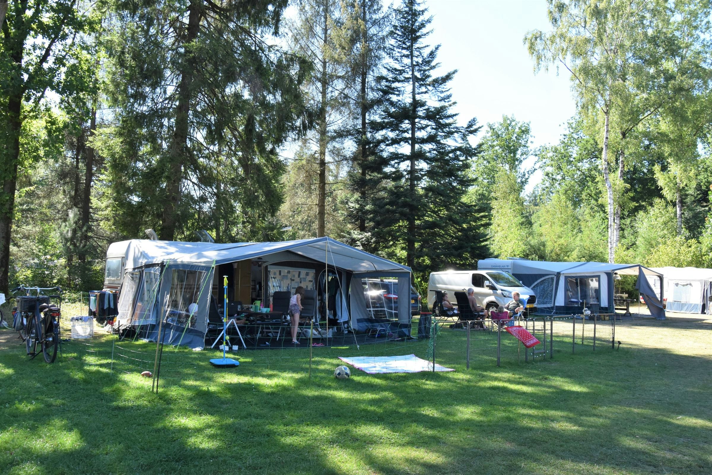 Vakantiepark Ommerland - Standplätze im Grünen auf dem Campingplatz
