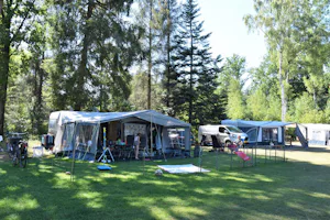 Vakantiepark Ommerland - Standplätze im Grünen auf dem Campingplatz