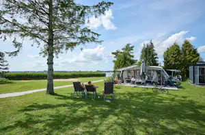Recreatieoord Veluwe Strandbad - Standplatzwiese auf dem Campingplatz