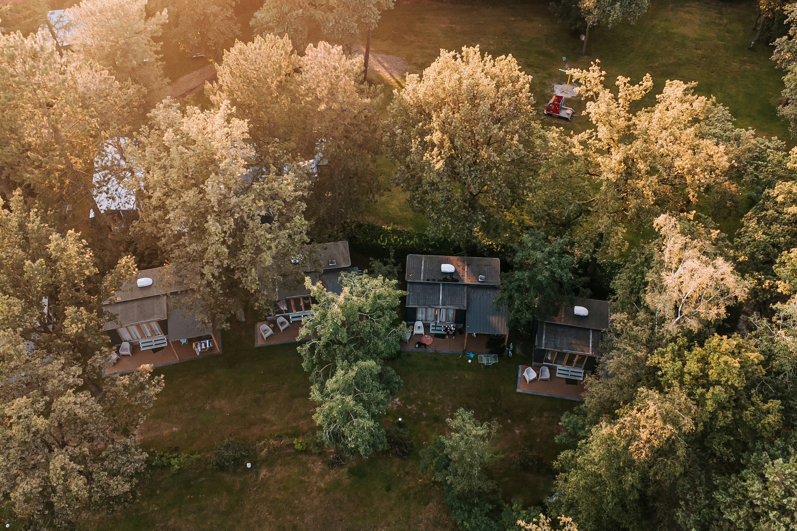 Recreatiepark De Achterste Hoef - Luftaufnahme der Mobilheime auf dem Campingplatz