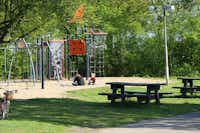 Recreatiepark de Koornmolen - Kinderspielplatz auf dem Campingplatz