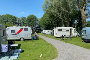 Recreatiepark de Uilenburg - Standplätze im Grünen auf dem Campingplatz