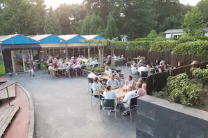 Recreatiepark de Wielerbaan in Wageningen - Restaurant Terrasse