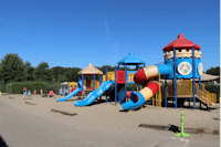 Recreatiepark Duinhoeve  - Kinderspielplatz auf dem Campingplatz