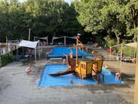 Recreatiepark Duinhoeve - Freibad mit Kinderbereich und Spielschiff