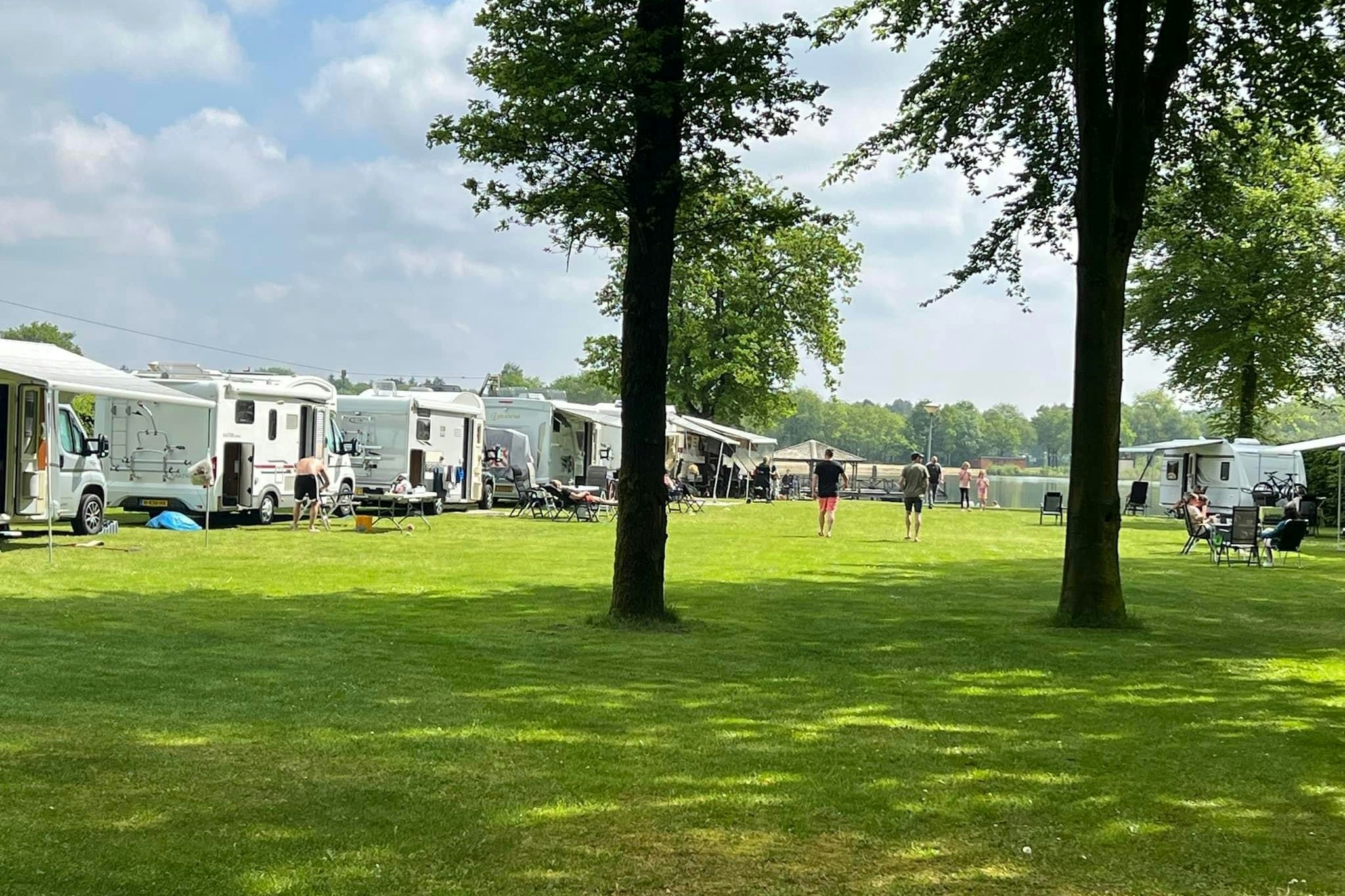 Recreatiepark Ermerstrand - Standplätze des Campingplatzes