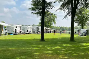 Recreatiepark Ermerstrand - Standplätze des Campingplatzes