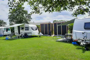 Recreatiepark Klaverweide - Wohnmobil- und Wohnwagenstellplätze auf der Wiese