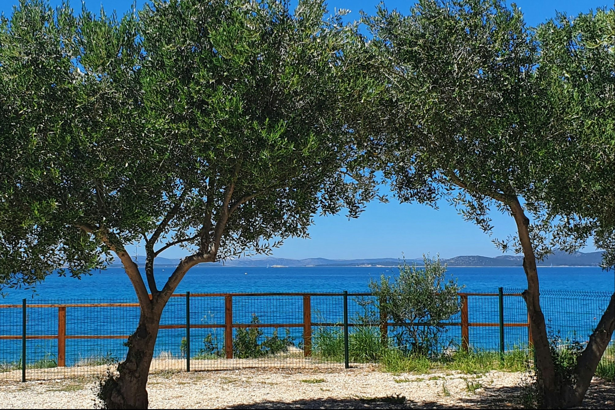 Relax Camp - Standplätze mit Blick auf das Wasser