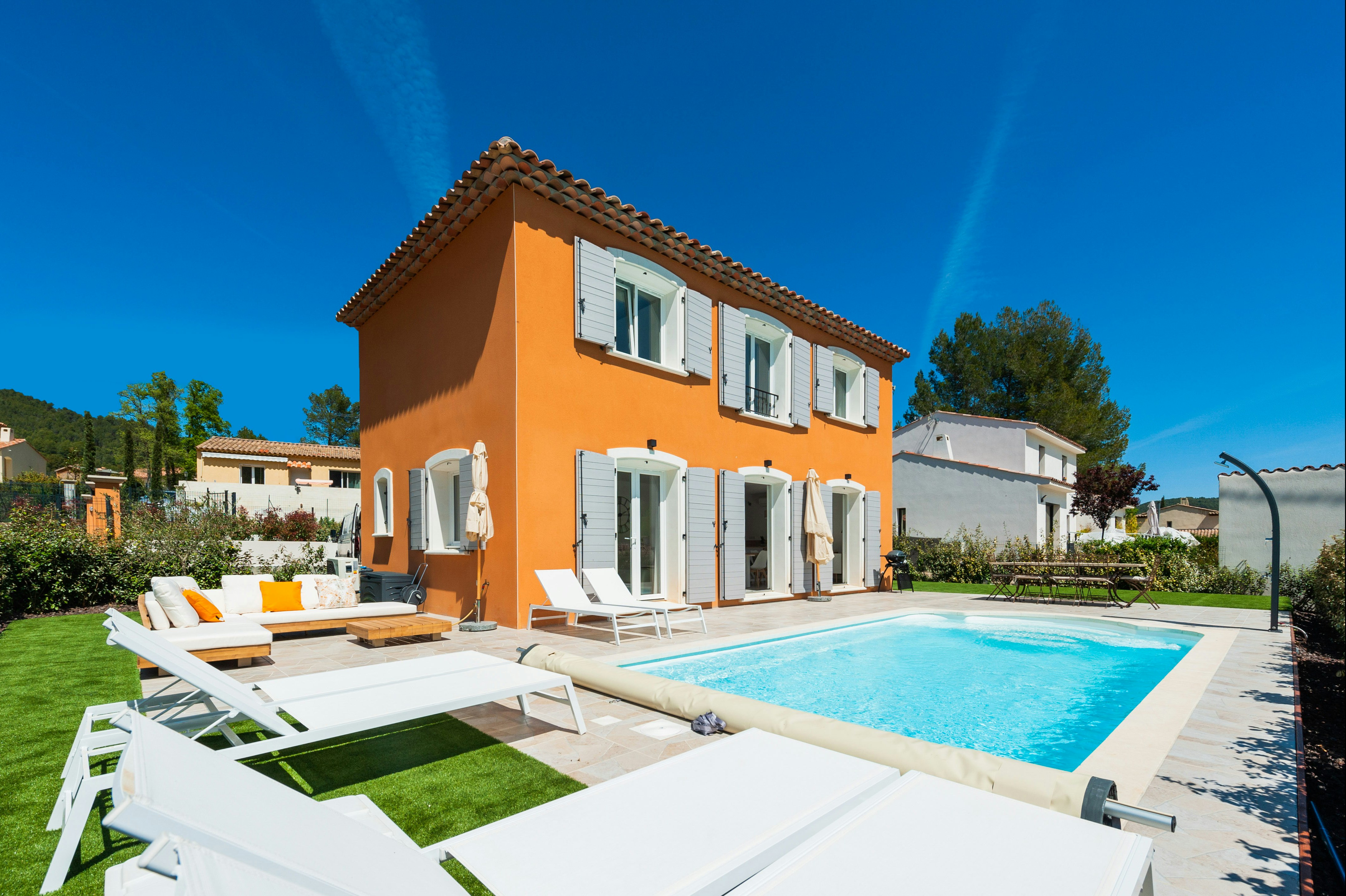 Résidence de Salernes - Mobilheim mit privatem Pool auf dem Campingplatz