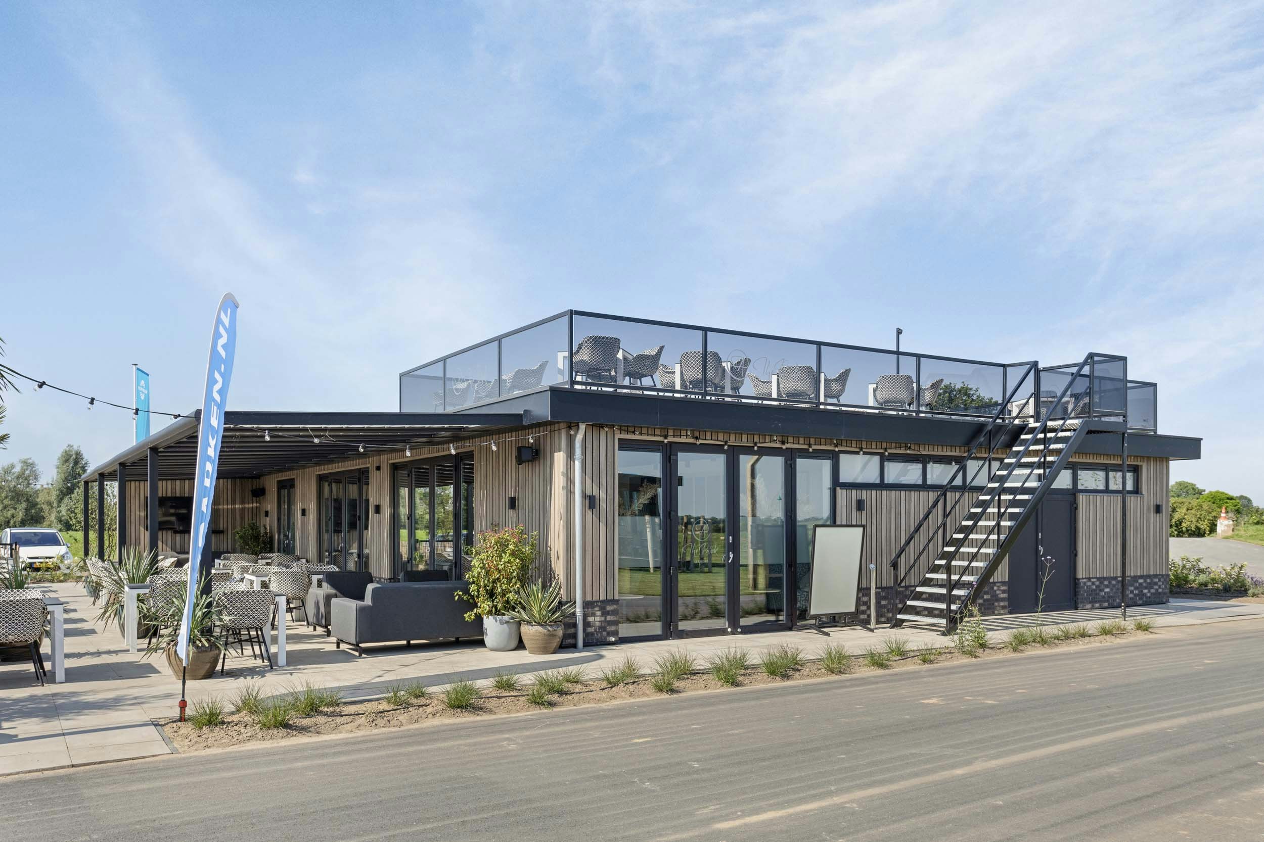 Resort Lexmond - Blick auf das Restaurant des Campingplatzes