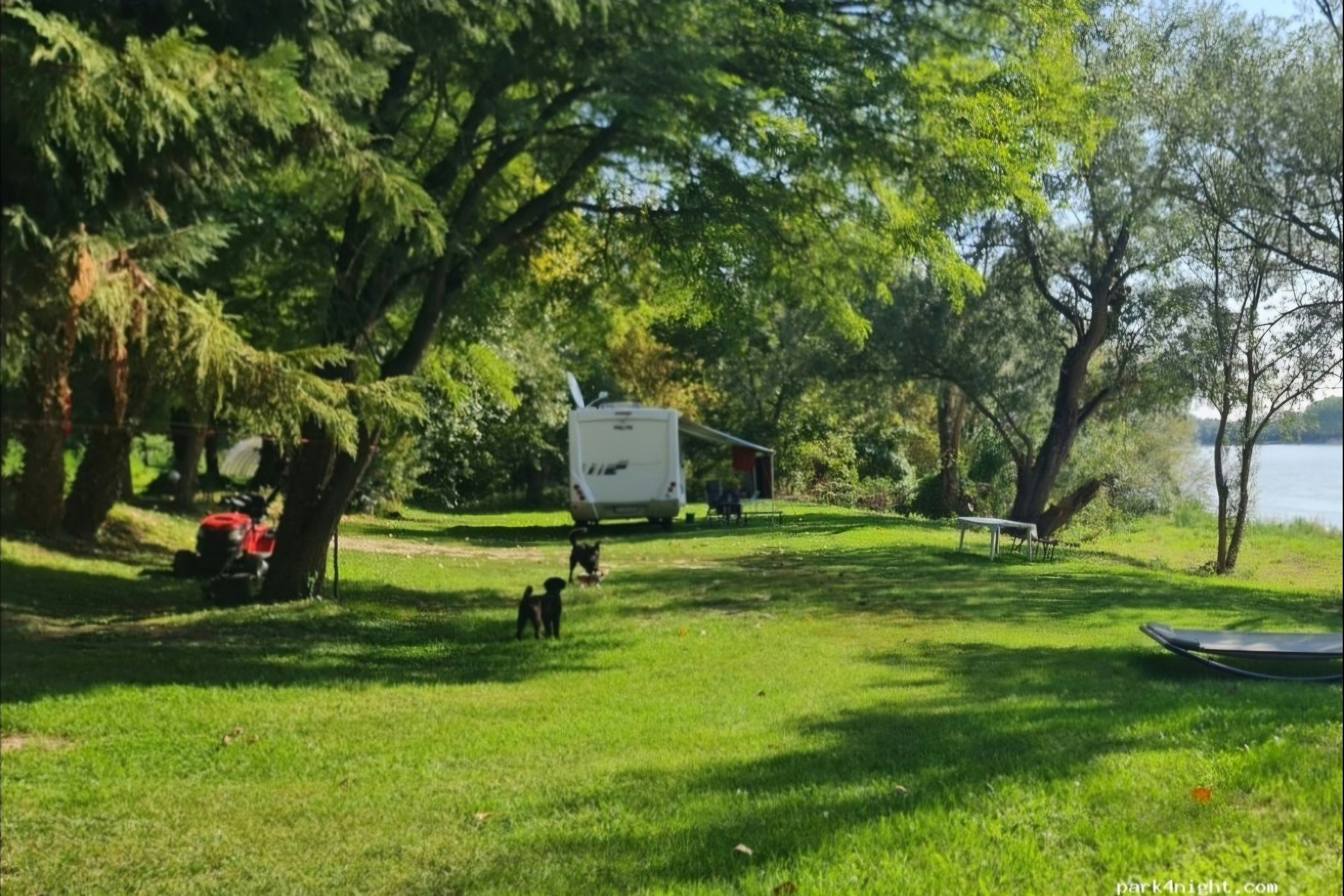 Camper Paradiso by Rico´s Welscamp